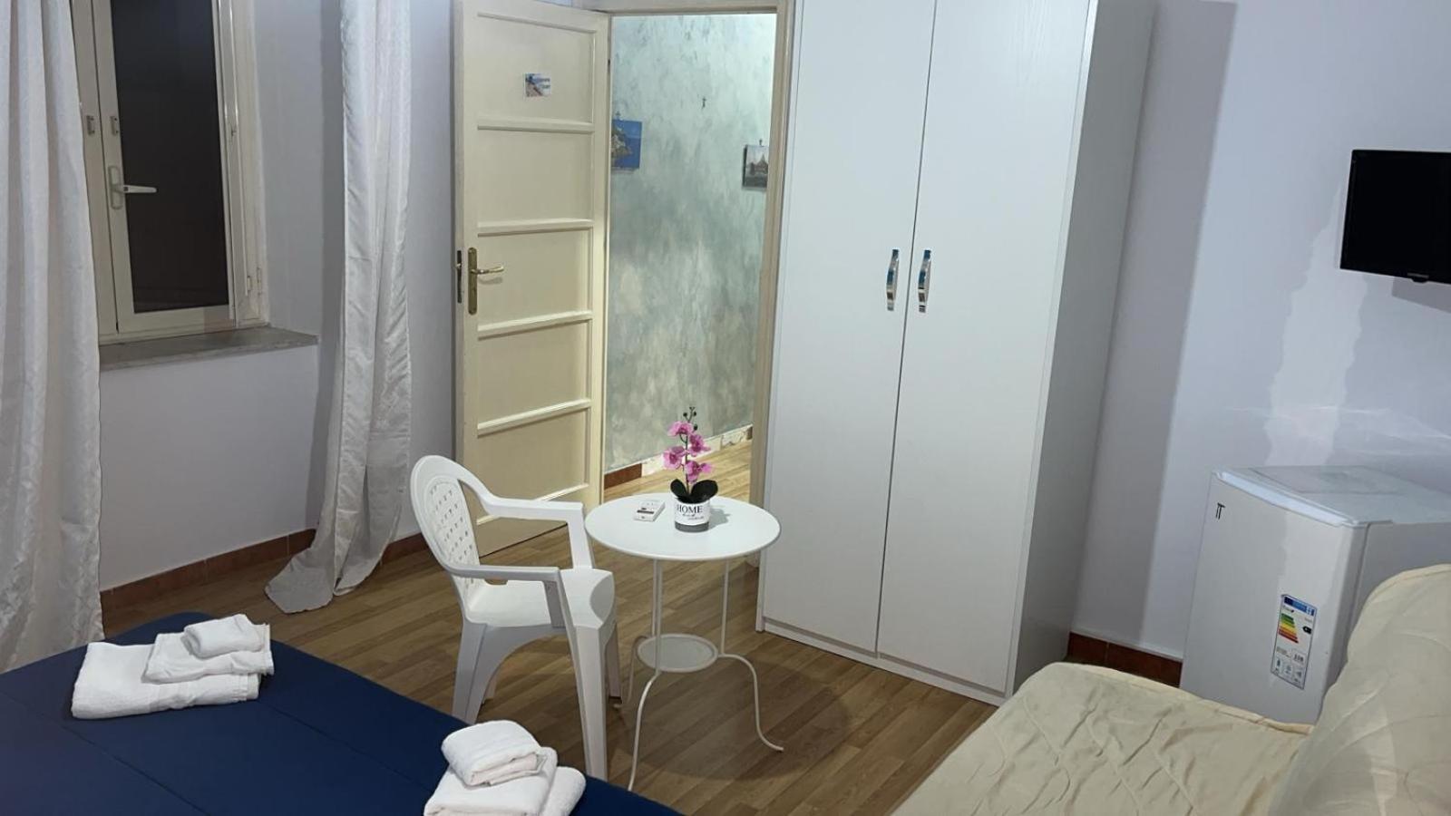Mezzocannone Terminal Center Napoli Ngoại thất bức ảnh
